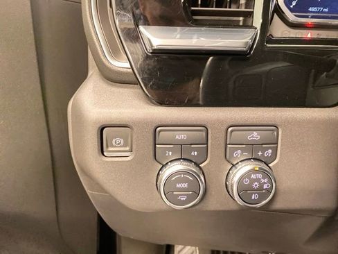 Used 2024 GMC Sierra 1500 Elevation AWD/4WD image 32