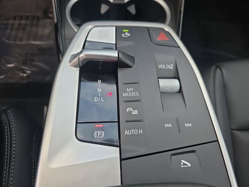 Certified 2025 BMW X1 xDrive28i w/ Convenience Package image 21