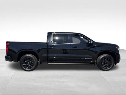 Used 2024 Chevrolet Silverado 1500 High Country w/ Midnight Edition AWD/4WD image 8