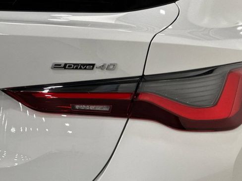 Used 2023 BMW i4 eDrive40 RWD image 33