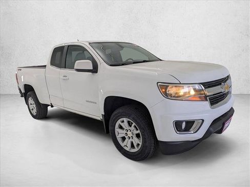 Used 2018 Chevrolet Colorado LT w/ LT Convenience Package image 3