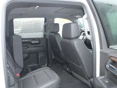 Certified 2024 GMC Sierra 1500 SLT image 13