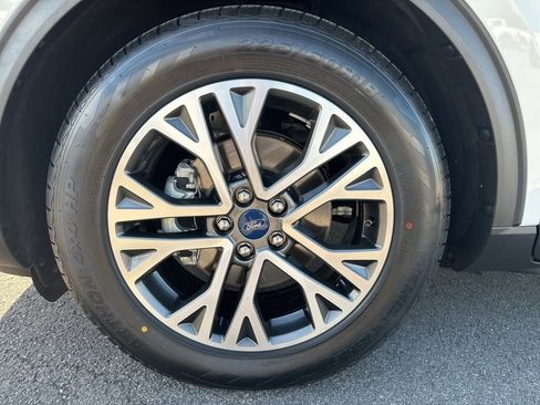 Used 2020 Ford Escape SEL image 14