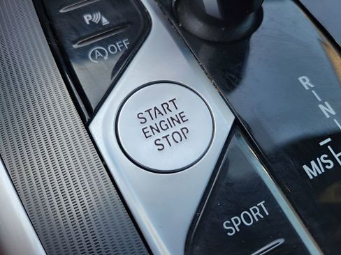 Used 2020 BMW X6 xDrive40i w/ Premium Package image 25