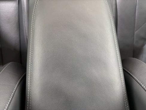 Used 2025 BMW X3 xDrive30i w/ Premium Package image 40