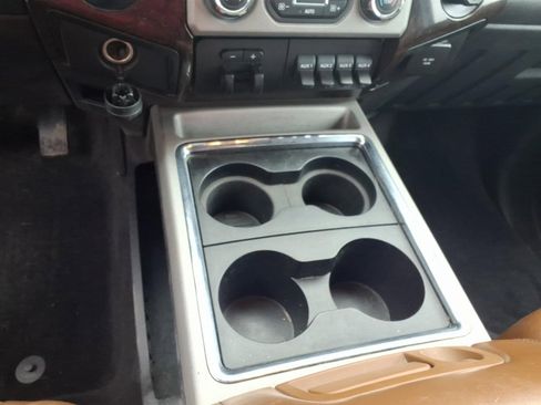 Used 2015 Ford F250 Platinum image 16