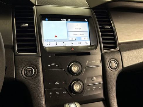 Used 2018 Ford Taurus SEL w/ Equipment Group 201A FWD image 34