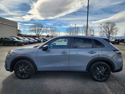 Certified 2025 Honda HR-V Sport image 4