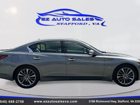 Used 2018 INFINITI Q50 Luxe w/ Essential Package (3.0T Luxe) AWD/4WD image 4