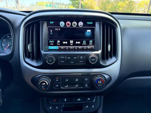 Used 2016 Chevrolet Colorado LT w/ Luxury Package, Chrome AWD/4WD image 38