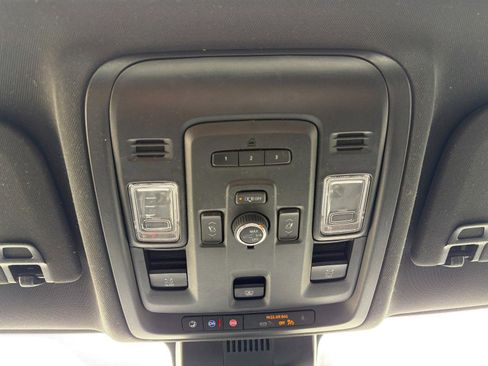 Used 2023 Chevrolet Suburban RST w/ Sport Performance Package image 18