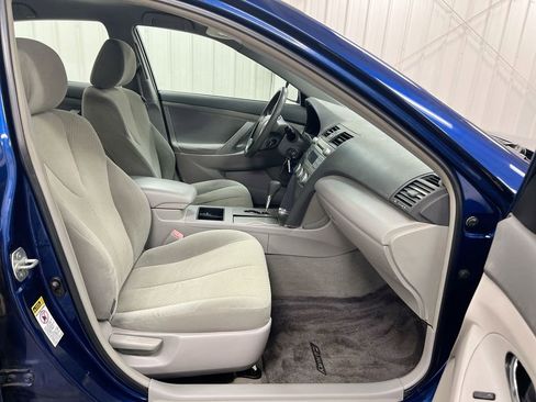 Used 2009 Toyota Camry LE FWD image 20