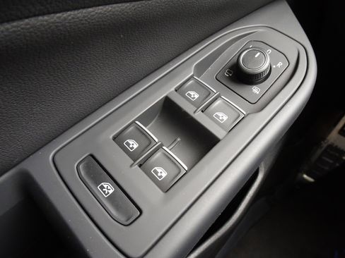 Used 2024 Volkswagen GTI SE w/ SE Leather Seats Package FWD image 17