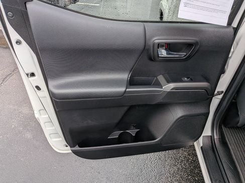 Used 2023 Toyota Tacoma TRD Sport image 22