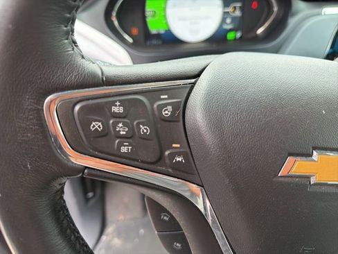 Used 2017 Chevrolet Bolt Premier w/ Driver Confidence II Package image 8