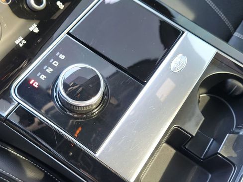 Used 2019 Land Rover Range Rover Velar R-Dynamic SE AWD/4WD image 19