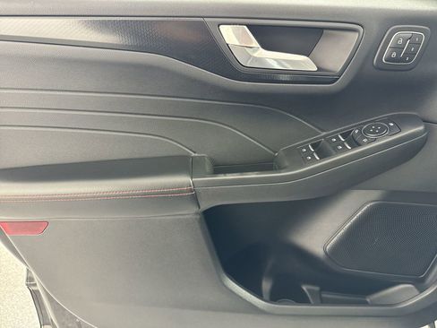 Used 2021 Ford Escape SEL w/ SEL Stealth AWD Package image 21