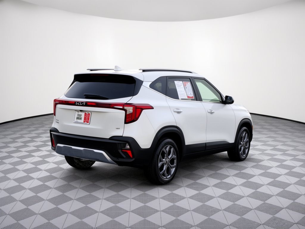 Used 2024 Kia Seltos S AWD/4WD image 13