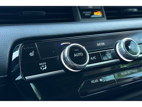 Used 2024 Honda Pilot EX-L image 30