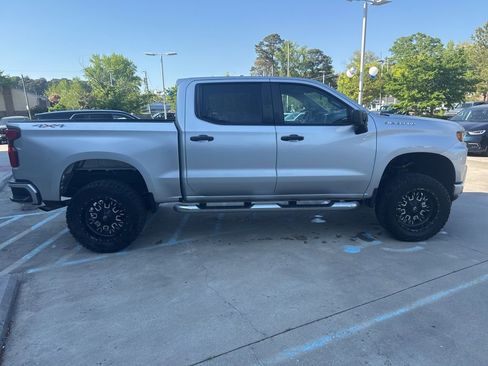 Used 2022 Chevrolet Silverado 1500 Custom w/ Safety Confidence Package image 4