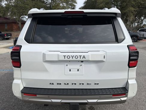 Used 2025 Toyota 4Runner Limited image 6