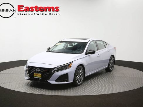 Used 2023 Nissan Altima 2.0 SR FWD image 54