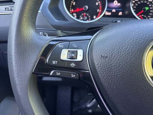 Used 2021 Volkswagen Tiguan S image 18