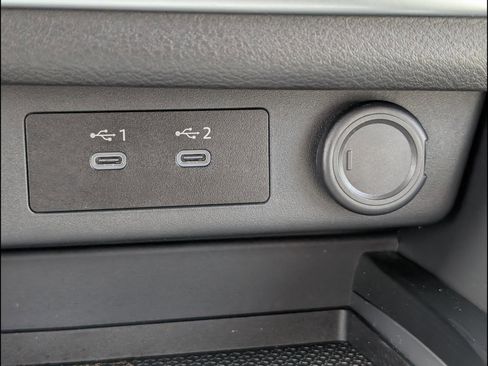 Used 2026 Nissan Rogue SV w/ SV Premium Package image 17