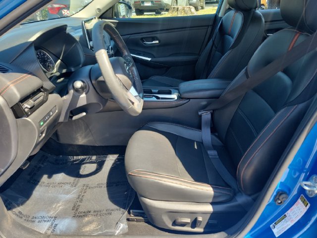 Used 2023 Nissan Sentra SR w/ SR Premium Package FWD image 16