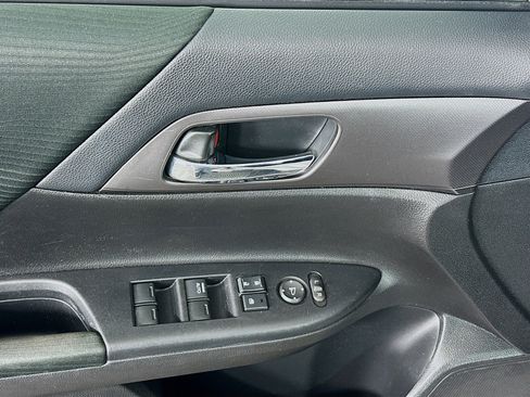 Used 2015 Honda Accord LX image 15