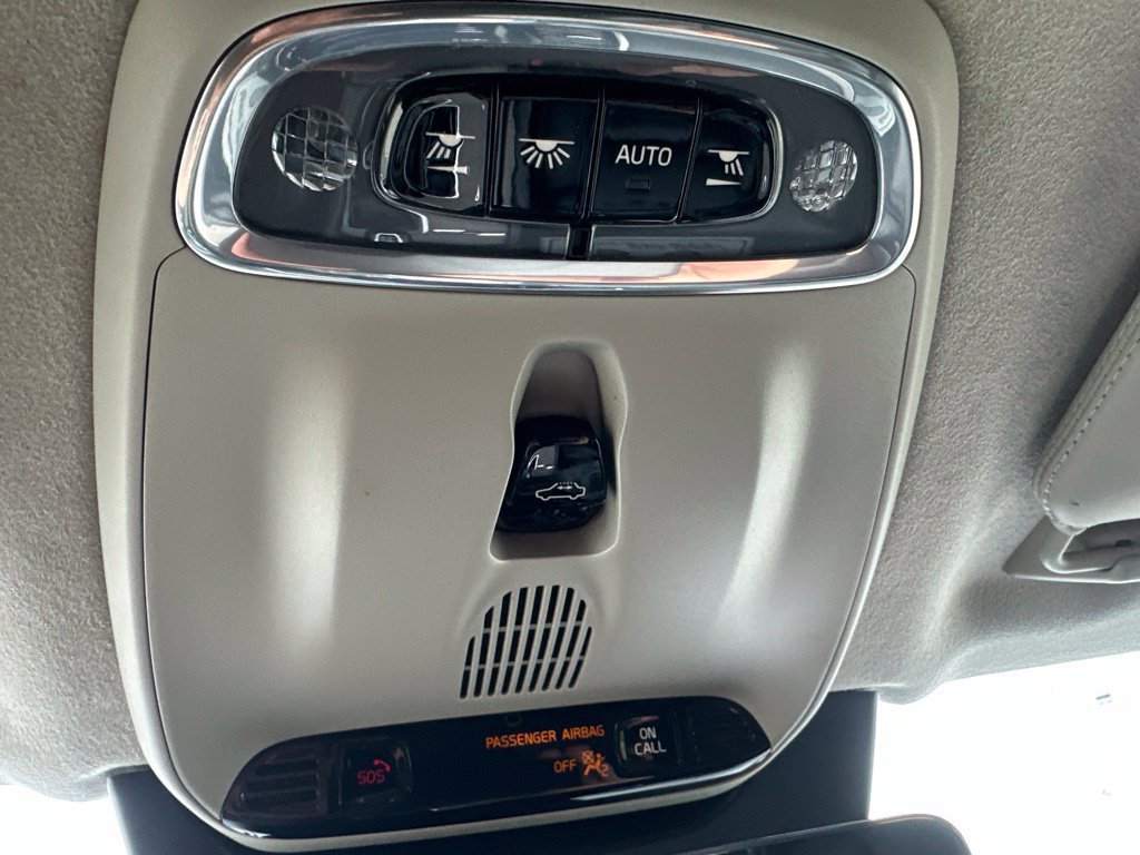 Used 2022 Volvo XC90 T6 Inscription w/ Lounge Package AWD/4WD image 36