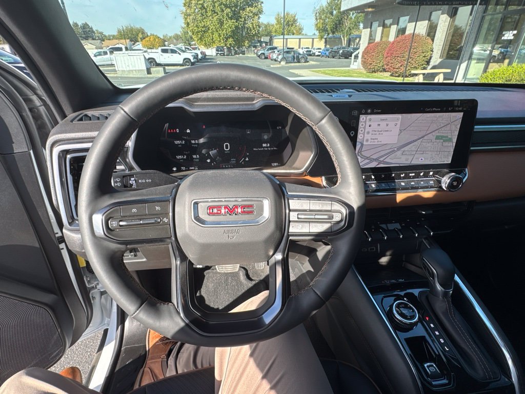 Used 2026 GMC Canyon AT4 w/ Technology Plus Package AWD/4WD image 11