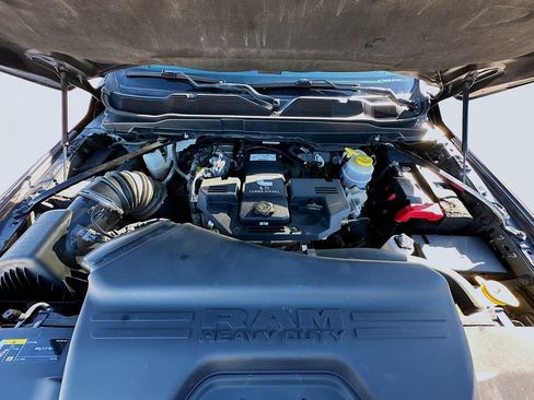 Used 2021 RAM 3500 Laramie image 31