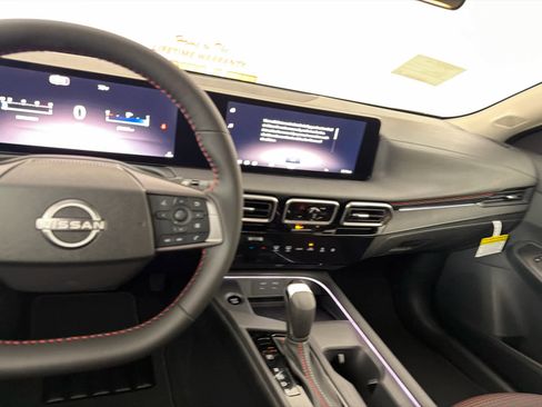 New 2026 Nissan Sentra SR w/ Floor Mat Package image 18