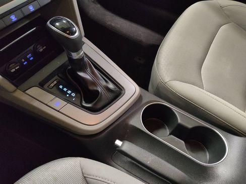 Used 2018 Hyundai Elantra SEL image 26