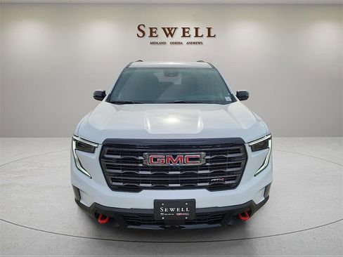New 2026 GMC Acadia AT4 w/ Luxury Package image 8