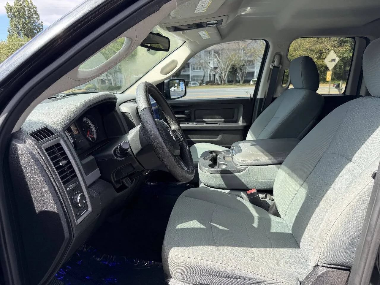 Used 2015 RAM 1500 Express AWD/4WD image 15