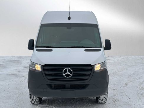 Used 2023 Mercedes-Benz Sprinter 2500 image 8