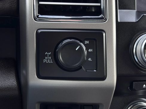 Used 2018 Ford F350 King Ranch w/ King Ranch Ultimate Package AWD/4WD image 43