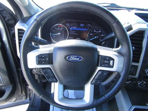 Used 2021 Ford F250 Lariat image 18