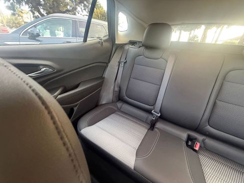 Used 2025 Chevrolet Trax LT w/ LT Convenience Package image 36