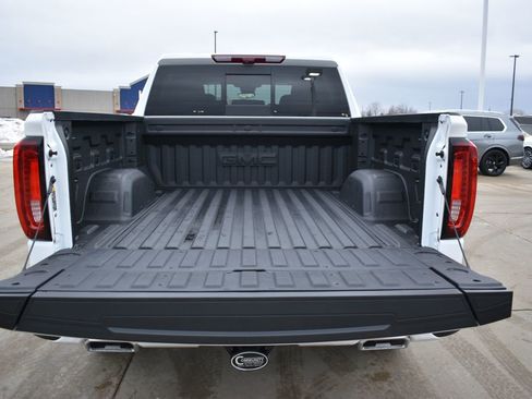 New 2026 GMC Sierra 1500 AT4 w/ AT4 Premium Package image 11
