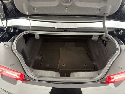 Used 2020 Chevrolet Camaro LT image 25