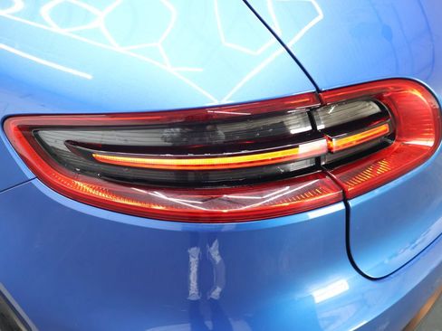 Used 2016 Porsche Macan S w/ Infotainment Package AWD/4WD image 34
