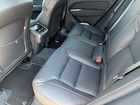 New 2026 Volvo XC60 B5 Ultra w/ Protection Package Premier image 22