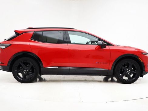 Used 2024 Chevrolet Equinox EV RS image 3