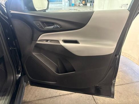 Used 2024 Chevrolet Equinox LS w/ LS Convenience Package FWD image 36