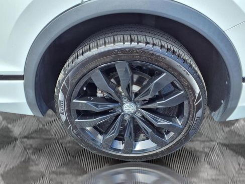 Used 2021 Volkswagen Tiguan SE R-Line AWD/4WD image 22