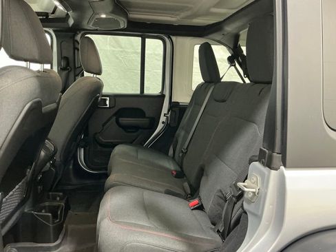 Used 2024 Jeep Wrangler Rubicon w/ XTREMEE 35" Tire Package image 19