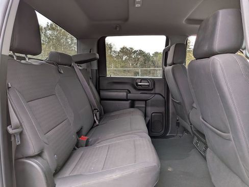 Used 2024 Chevrolet Silverado 2500 Custom w/ Custom Value Package image 30